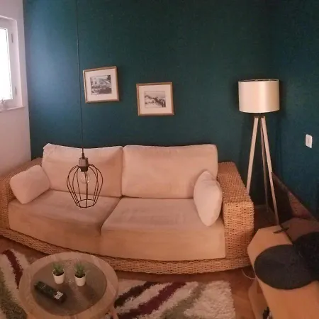 Apartment Kalu